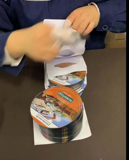 dvd9 in 100g white cd paper sleeve with windows