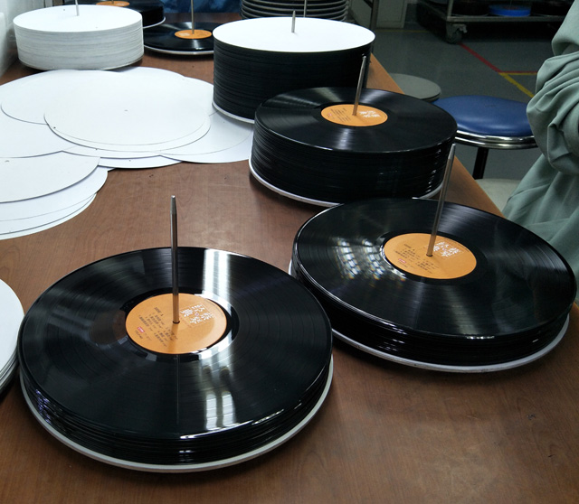 33 1/3rpm or 45rpm 12", 10" 7" Vinyl Record (LP) Pressing services