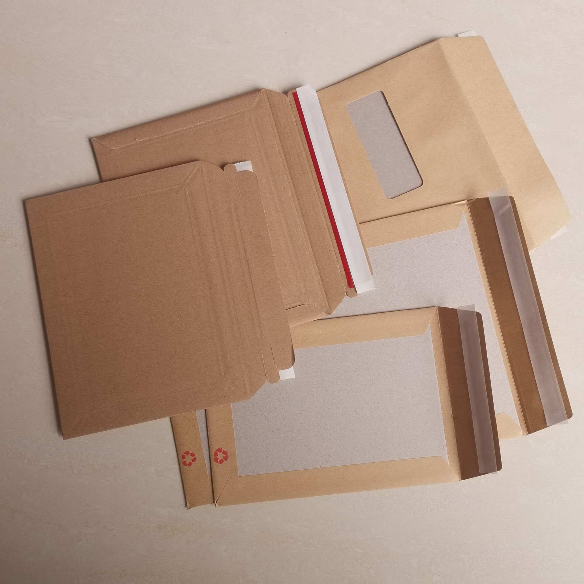 1000mic grey board faced with 120gsm kraft paper Boardback envelopes