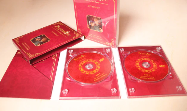 4 panel dvd digipak with or without pocket to hold booklet